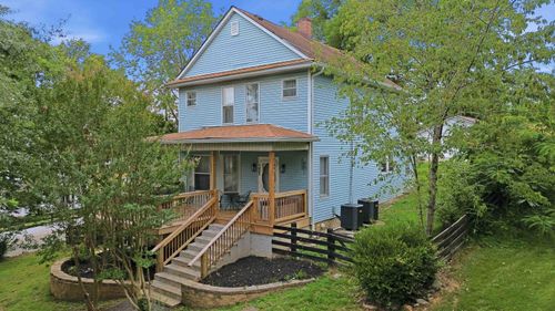 138 W French Ave, Burnside, KY, 42519-9719 | Card Image