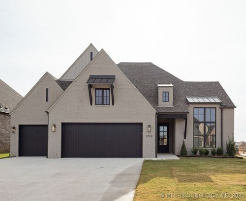 2719 W Van Buren Ct, Broken Arrow, OK, 74011-2097 | Card Image