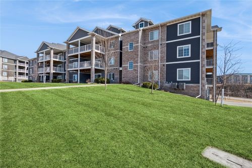 109-2867 Spring Rose Cir, Coralville, IA, 52241 | Card Image