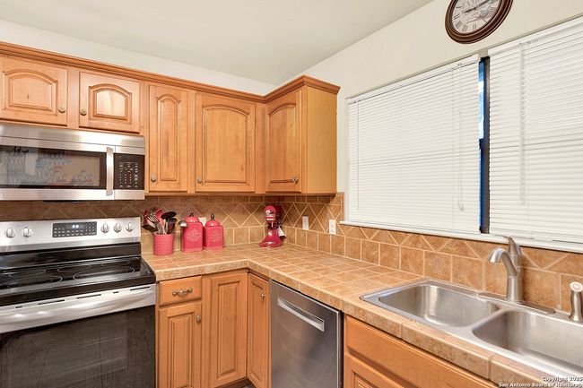 709 Voges St, House other with 4 bedrooms, 3 bathrooms and null parking in Poth TX | Image 16