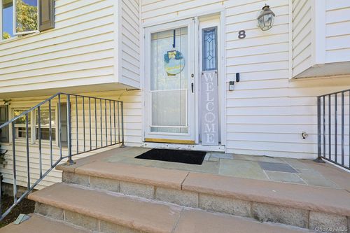 8 Pine Street, Middletown, NY, 10940 | Card Image