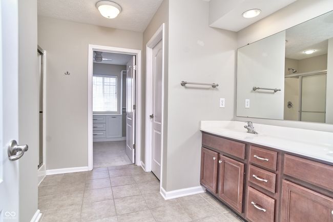 13499 Molique Blvd, Townhouse with 2 bedrooms, 3 bathrooms and null parking in Fishers IN | Image 51
