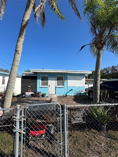 812 N 17th St, Fort Pierce, FL, 34950-2832 | Card Image
