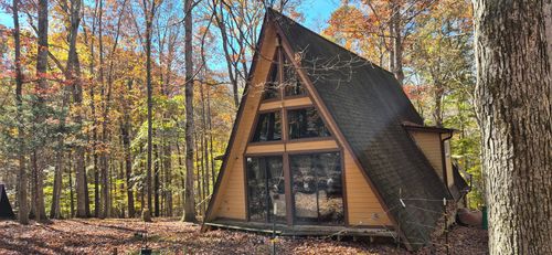 1010 Walnut Ct, Ashland City, TN, 37015-5106 | Card Image