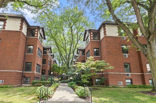 2s-821 Lake St, Oak Park, IL, 60301-1309 | Card Image
