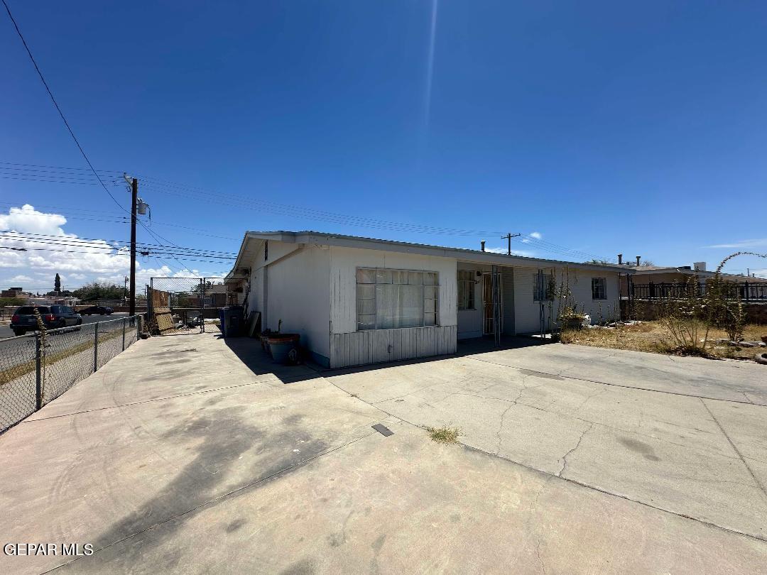 Indian Pl, El Paso, TX 79907