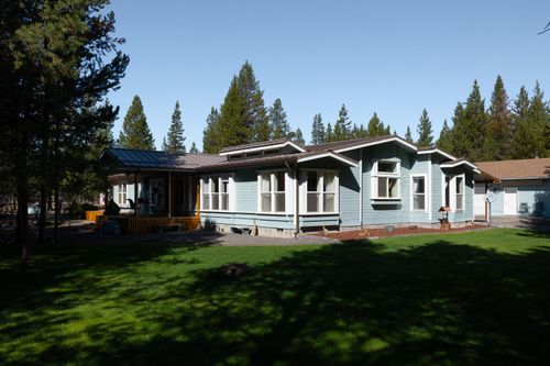 11511 Larchwood Dr, La Pine, OR, 97739-9215 | Card Image