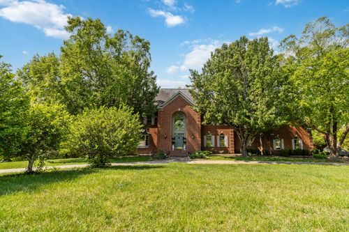 484 Woods Edge Dr, London, KY, 40741-8144 | Card Image