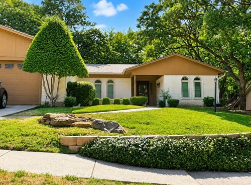 1820 Holly Oak St, Arlington, TX, 76012-5606 | Card Image