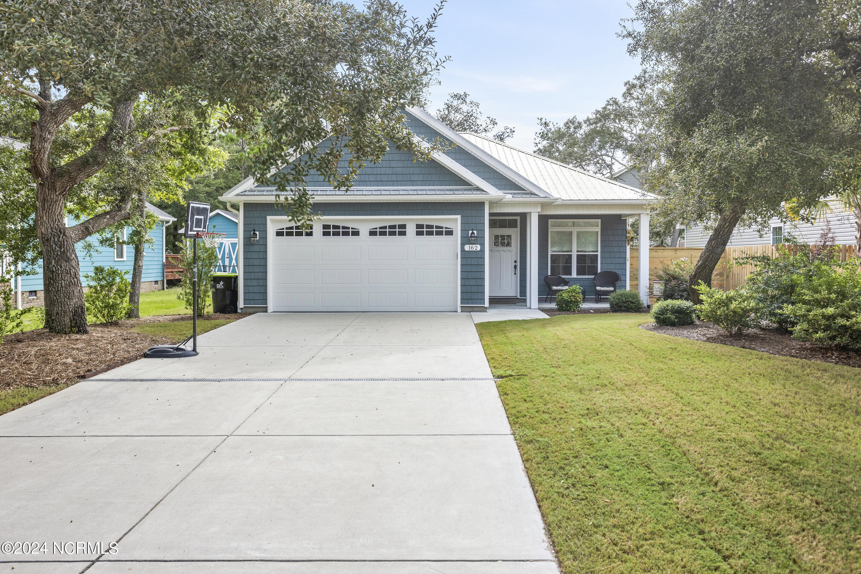 9th St, Oak Island, NC 28465