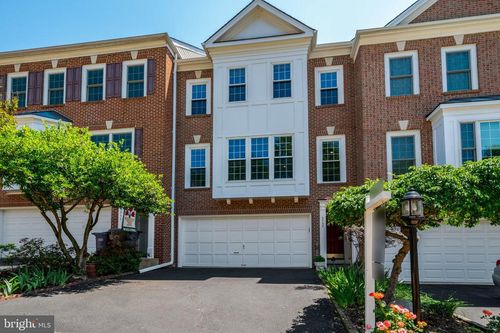 5757 Governors Pond Cir, ALEXANDRIA, VA, 22310-2344 | Card Image