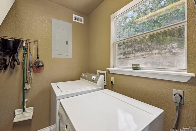 5014 Bump Gate Rd, House other with 3 bedrooms, 2 bathrooms and null parking in Pipe Creek TX | Image 24