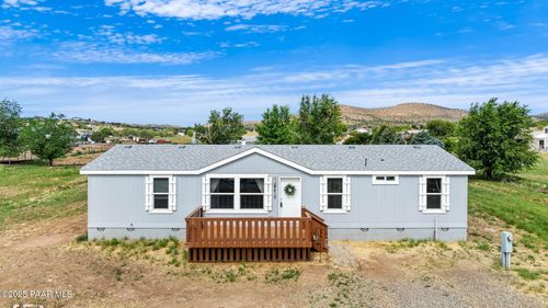 2410 N Apache Dr, Chino Valley, AZ, 86323-4636 | Card Image