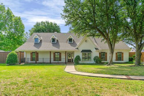 3511 Woodcrest Ct, Colleyville, TX, 76034-8723 | Card Image