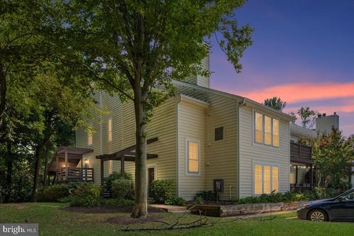 9925 Oakton Terrace Rd, OAKTON, VA, 22124-2932 | Card Image