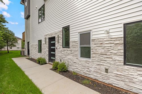 111-115 S Madison Ave, Spring Valley, NY, 10977-5474 | Card Image