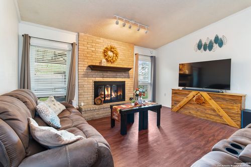 2711 Lake Arbor St, San Antonio, TX, 78222-1505 | Card Image
