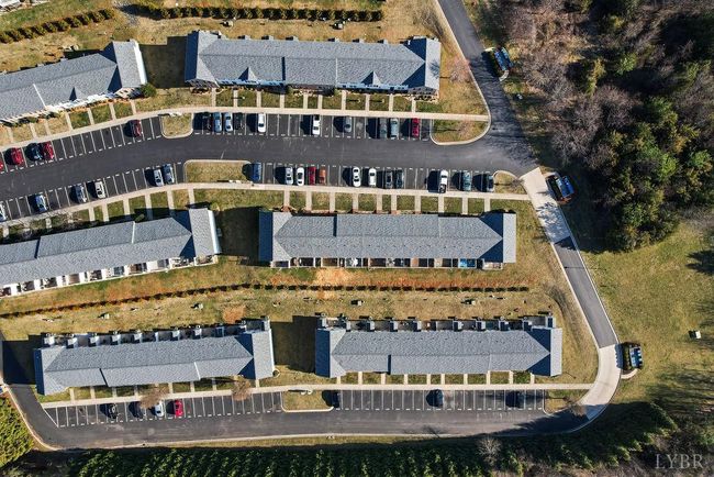 1036 Middle View Dr, Townhouse with 3 bedrooms, 3 bathrooms and null parking in Forest VA | Image 7