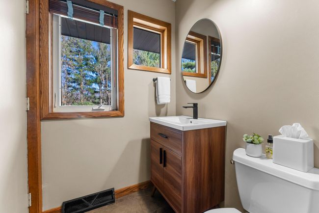 630 E Rum River Dr N, House other with 5 bedrooms, 4 bathrooms and null parking in Cambridge MN | Image 33