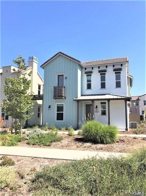 125 Fixie, Irvine, CA, 92618-1033 | Card Image