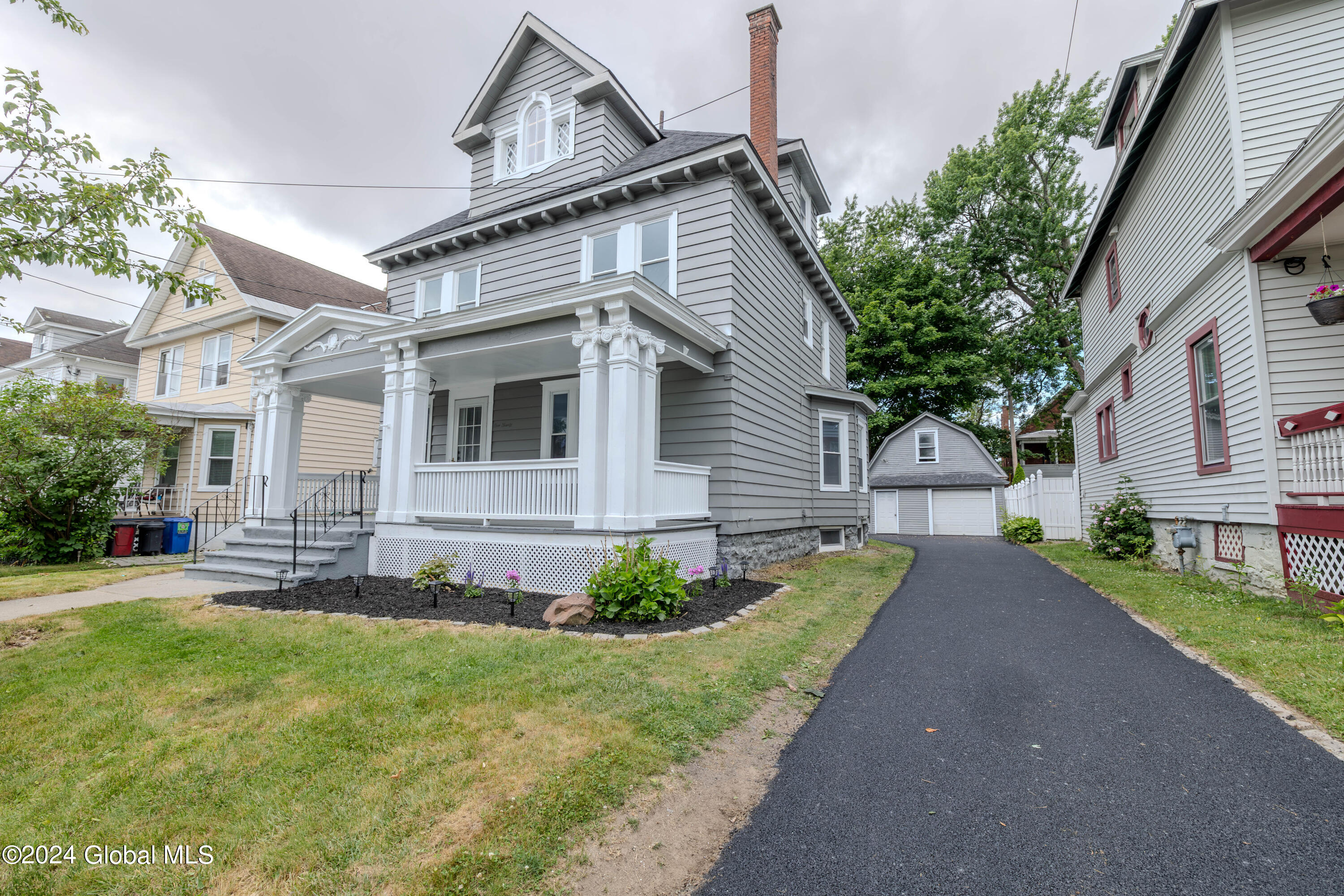 Elmer Ave, Schenectady, NY 12308
