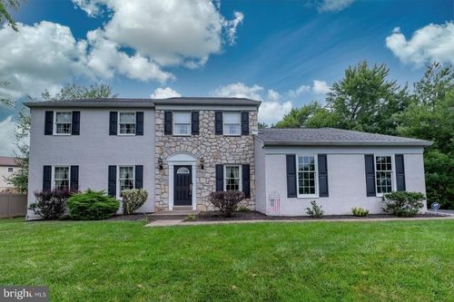 515 Faith Dr, NORRISTOWN, PA, 19403-3913 | Card Image
