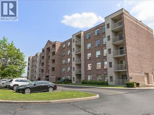 203-8335 Wyandotte St E, Windsor, ON, N8S4S8 | Card Image