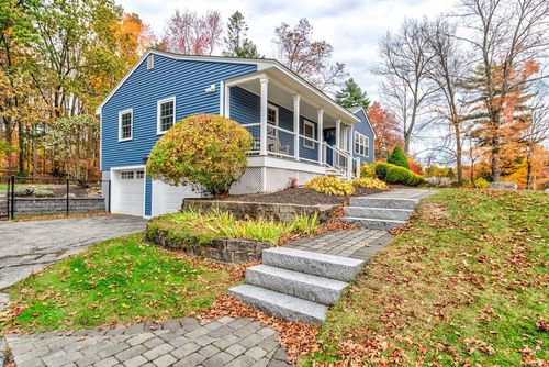 11 Sleepy Hollow Rd, Atkinson, NH, 03811-2452 | Card Image