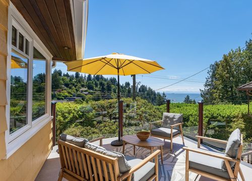 6577 Marine Dr, West Vancouver, BC, V7W2S8 | Card Image