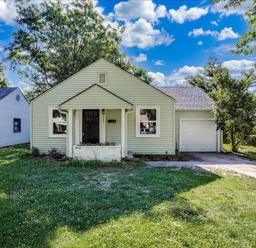 2022 N Woodland, Wichita, KS, 67203 | Card Image