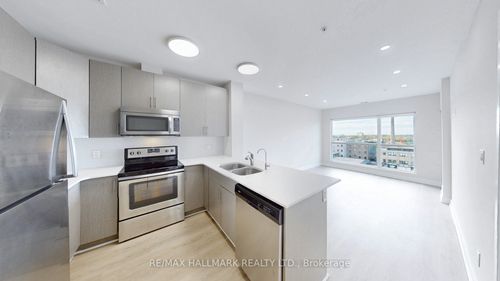 711-1 Victoria St S, Kitchener, ON, N2G0B5 | Card Image