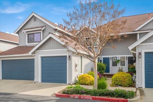 450 Creekside Ln, Morgan Hill, CA, 95037-4617 | Card Image