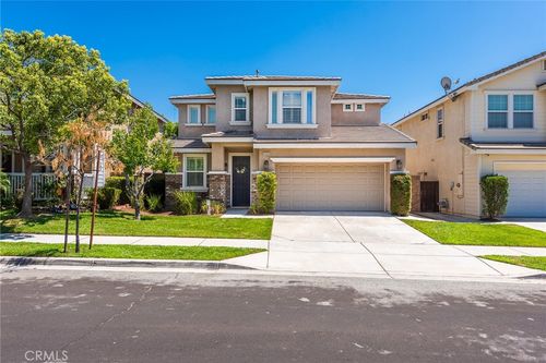 33320 Wallace Way, Yucaipa, CA, 92399 | Card Image