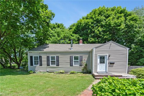 26 S Fuller St, Seekonk, MA, 02771-6015 | Card Image