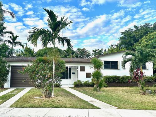 761 Nw 197th Ter, Miami Gardens, FL, 33169-3159 | Card Image