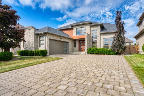 556 Bradwell Chase, London, ON, N6G0P7 | Card Image