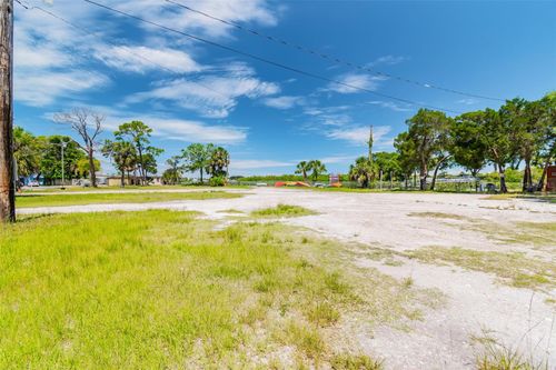 5325 Treadway Dr, Port Richey, FL, 34668-6343 | Card Image