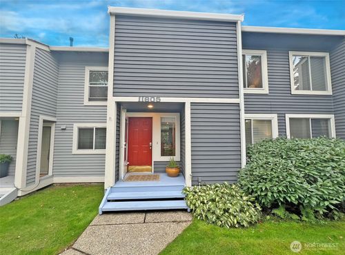 11805 Ne 105th Ct, Kirkland, WA, 98033-5038 | Card Image