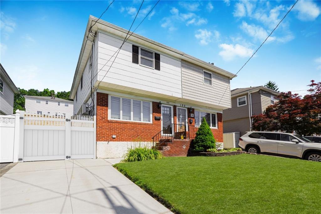 Beacon Ave, Staten Island, NY 10306