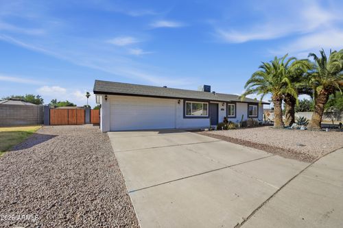 2566 E Villa Rita Dr, Phoenix, AZ, 85032-1039 | Card Image
