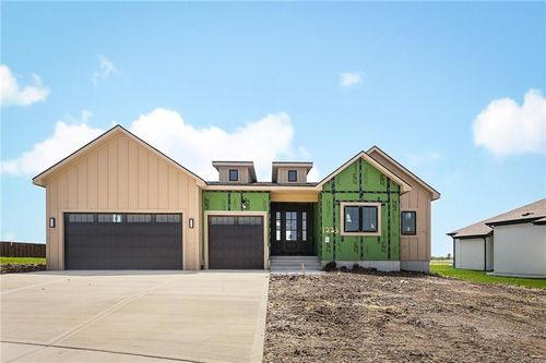 1223 Larkspur Pl, Raymore, MO, 64083 | Card Image
