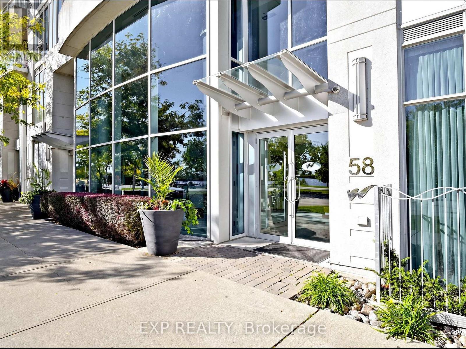 Residential in Toronto (Mimico) 2