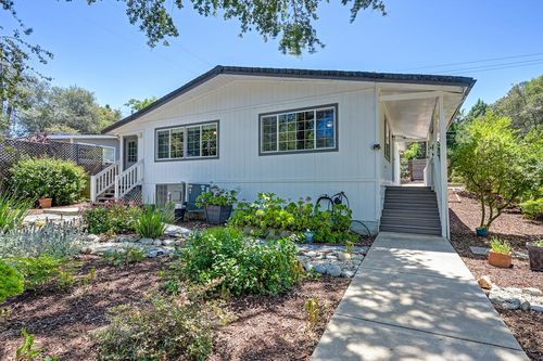 11375 Dry Creek Road, Auburn, CA, 95602 | Card Image