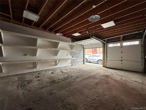 garage-42 Liberty St, Newburgh, NY, 12550-6011 | Card Image