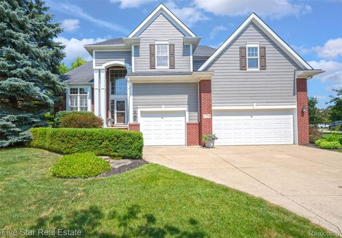 1750 Cheshire Ln, Commerce Township, MI, 48382-4899 | Card Image