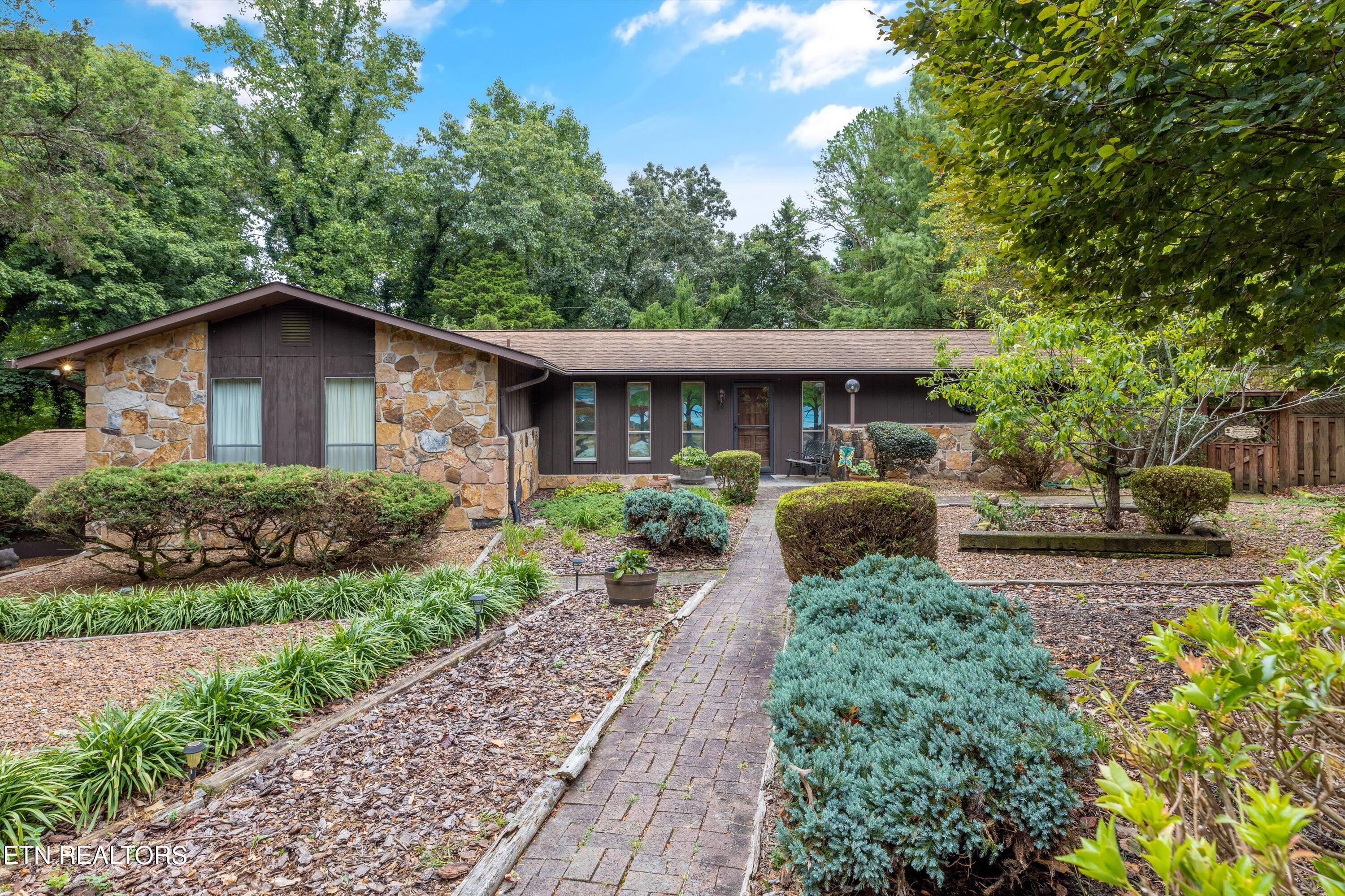 Saga Ln, Knoxville, TN 37931