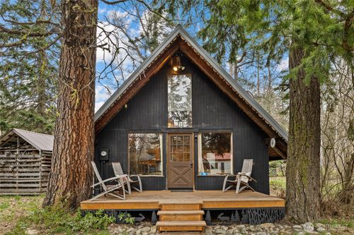 220 Prairie Ln, Cle Elum, WA, 98922-9692 | Card Image