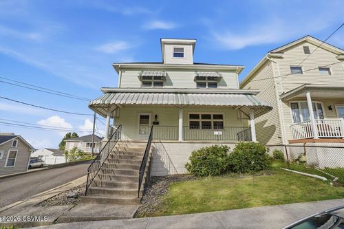 5 New Pine St, Nanticoke, PA, 18634-3402 | Card Image
