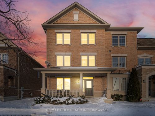 201 Barons St, Kleinburg, ON, L4H3Y8 | Card Image