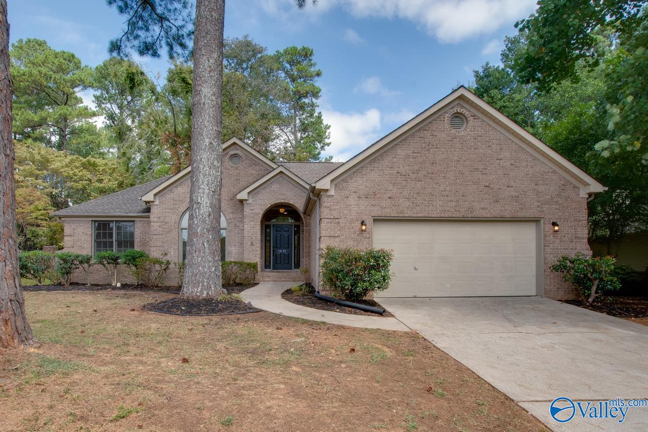 Longleaf Dr, Huntsville, AL 35806